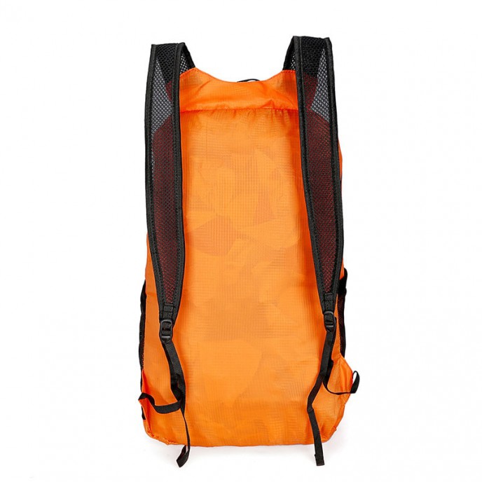 Lightweight, waterproof folding backpack (16 L )